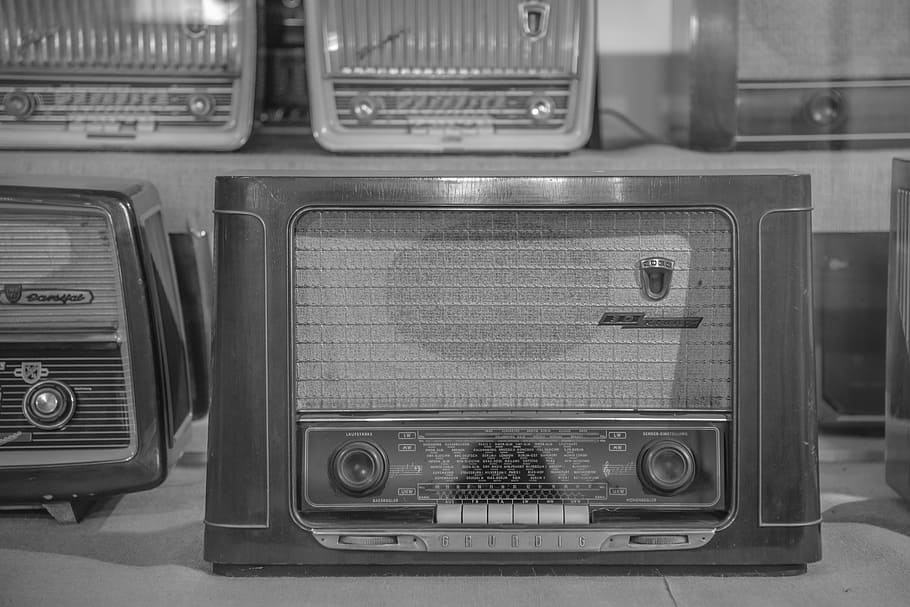 radio, tube radio, antique, old, speakers, retro, vacuum tubes, nostalgia, music, transistor radio