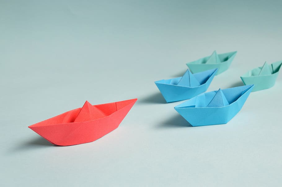 rojo, azul, barcos de origami, carrera, papel, origami, líder, marina, barco, viajes