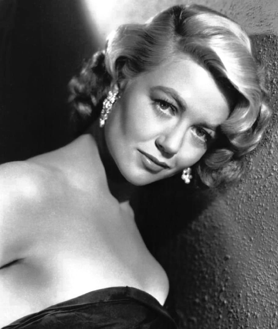 dorothy malone, actress, vintage, movies, motion pictures, monochrome, black and white, pictures, cinema, hollywood