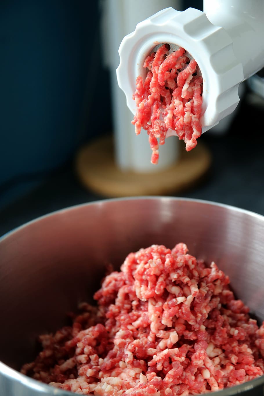 meat, grinding, machine, mincer, minced meat, ground beef, bowl, do it yourself, hack, minced ' meat