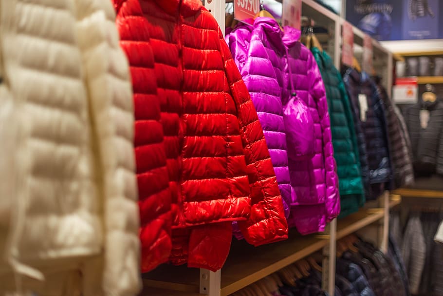 vermelho, jaqueta de couro bolha, bobble, jaquetas, roupas, compras, loja, varejo, compras de roupas, grande grupo de objetos