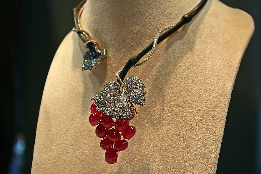 necklace, ornament, jewelry, gems, crystals, silver, spray, bunch of grapes, red, chaplet
