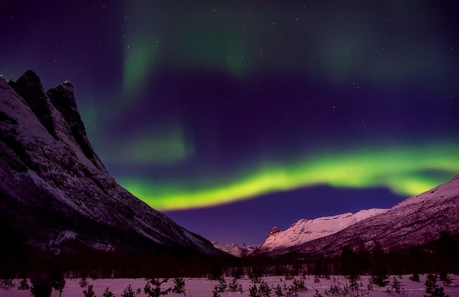 зеленый, горный хребет, Северное сияние, Норвегия, северное сияние, газы, явления, атмосфера, красивая, ночь