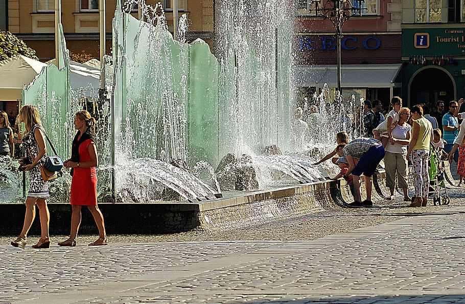Wrocław, fonte, mercado, cidade velha, escultura, arquitetura, fonte de Wroclaw, água, água corrente, pessoas