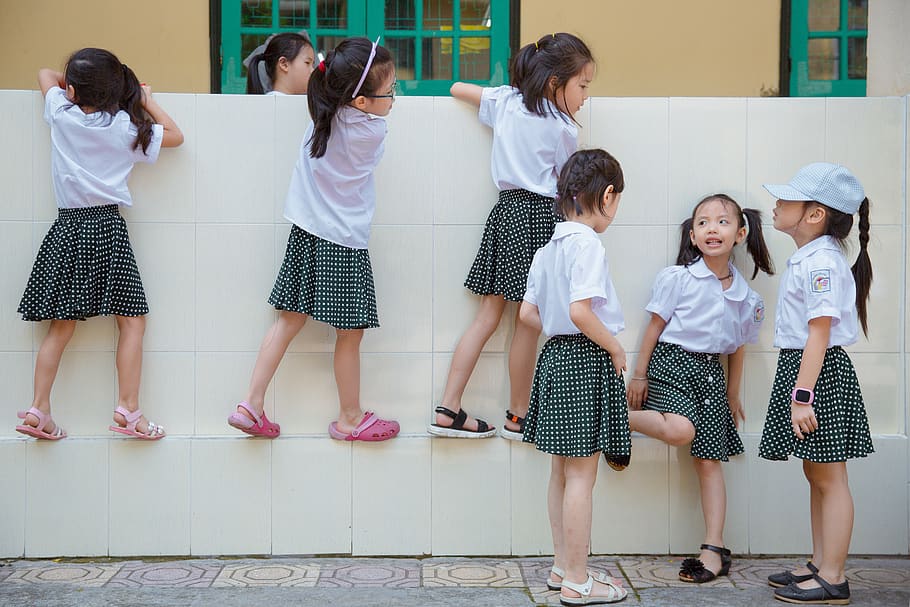 kids, students, dress, daughter, many girls, schools, vietnam, wall, discover, baby girl