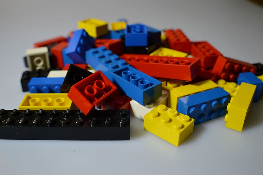 juguetes de bloques de construcción de colores variados, lego, niños, juguetes, coloridos, juegos, bloques de construcción, multicolor, juguete, bloque de juguete