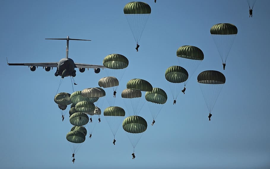 people, parachutes, sky, daytime, parachute, training, parachuting, jumping, military, airborne