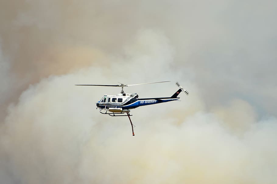 helicopter, wildfire, smoke, disaster, firefighters, aircraft, emergency, copter, flying, heat
