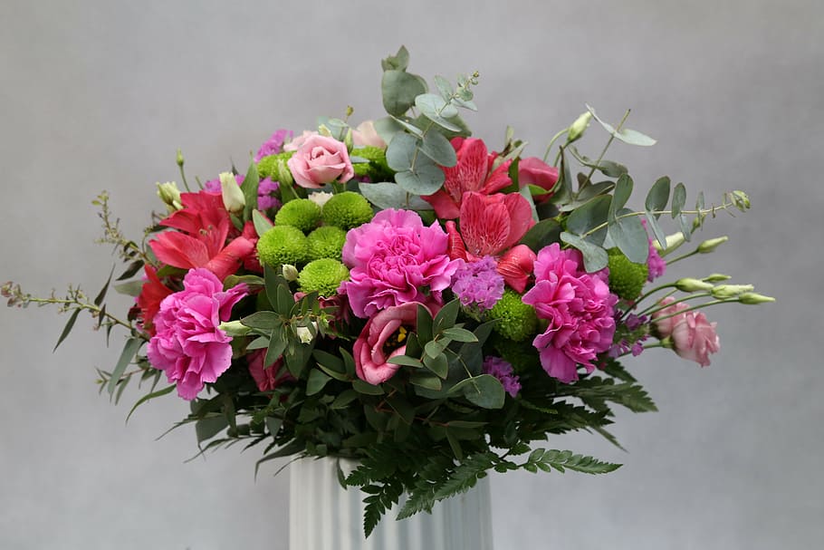 pink, red, green, petaled flowers, white, vase, close, flowers, bouquet, flower shop