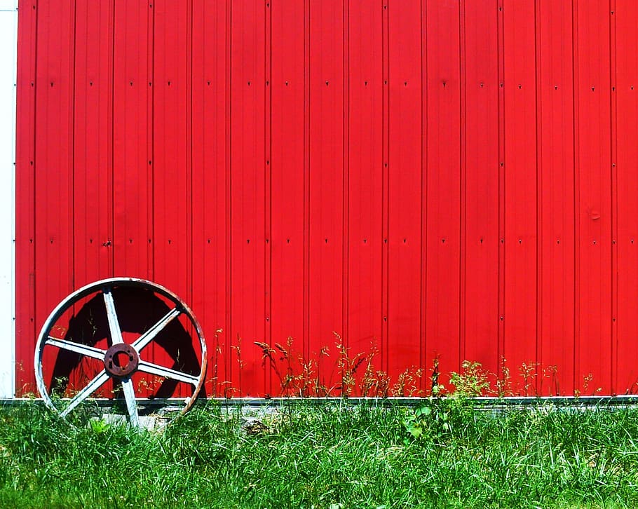 Wheel, Wall, Hut, Prefab, Plates, red, metal, construction, fabrication, grass