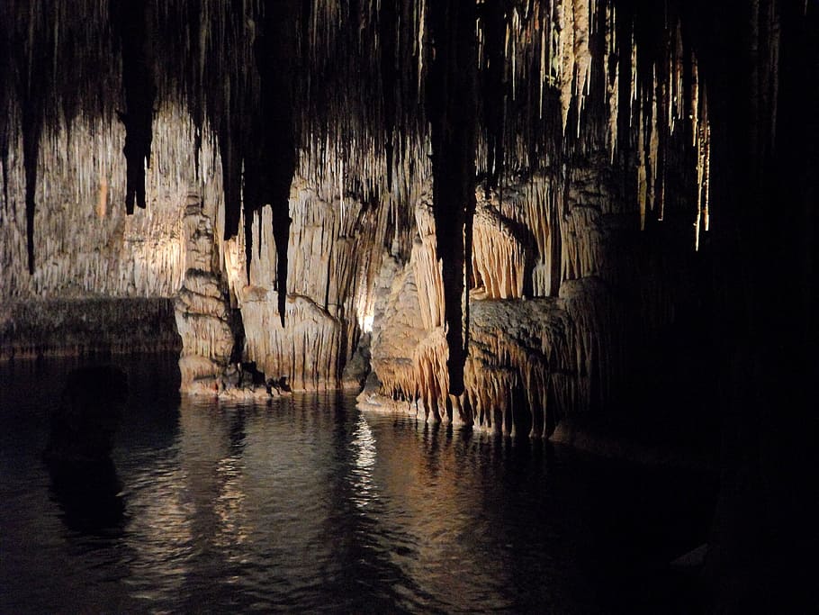 body, water, cave, dragon's lair, mallorca, stalagmites, speleothems, stalactites, stalactite cave, stalactite