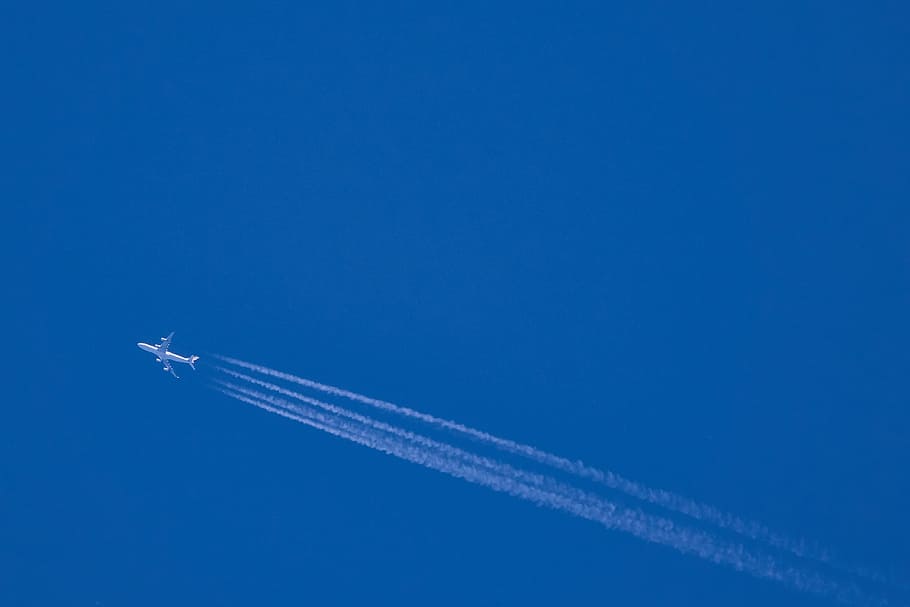 white, airliner, air, aircraft, contrail, blue, sky, fly, flight, aviation