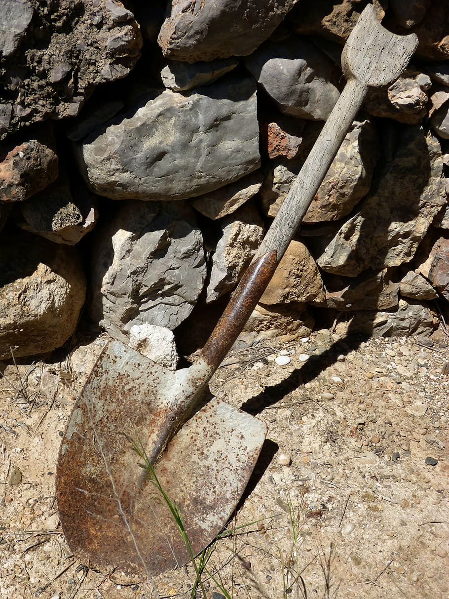 shovel, old, tool, metal, wood, rusty, nature, sunlight, day, rock
