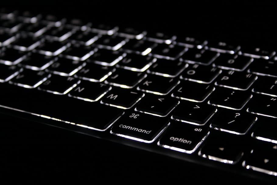 keyboard komputer, Keyboard, Macbook Pro, pencahayaan, tombol pada keyboard, apel, teknologi, kunci komputer, komputer, komunikasi