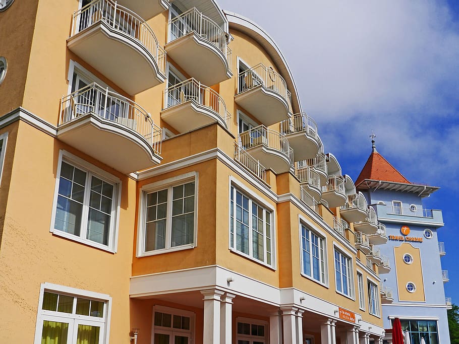 sellin, kurhaus, hotel, bath architecture, apartments, balconies, sunny, seaside resort, holiday, baltic sea