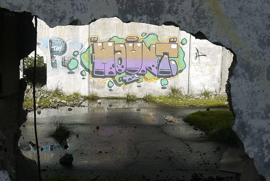 graffiti, shadows, building, ruins, city, ghetto, outdoors, street, urban, wall