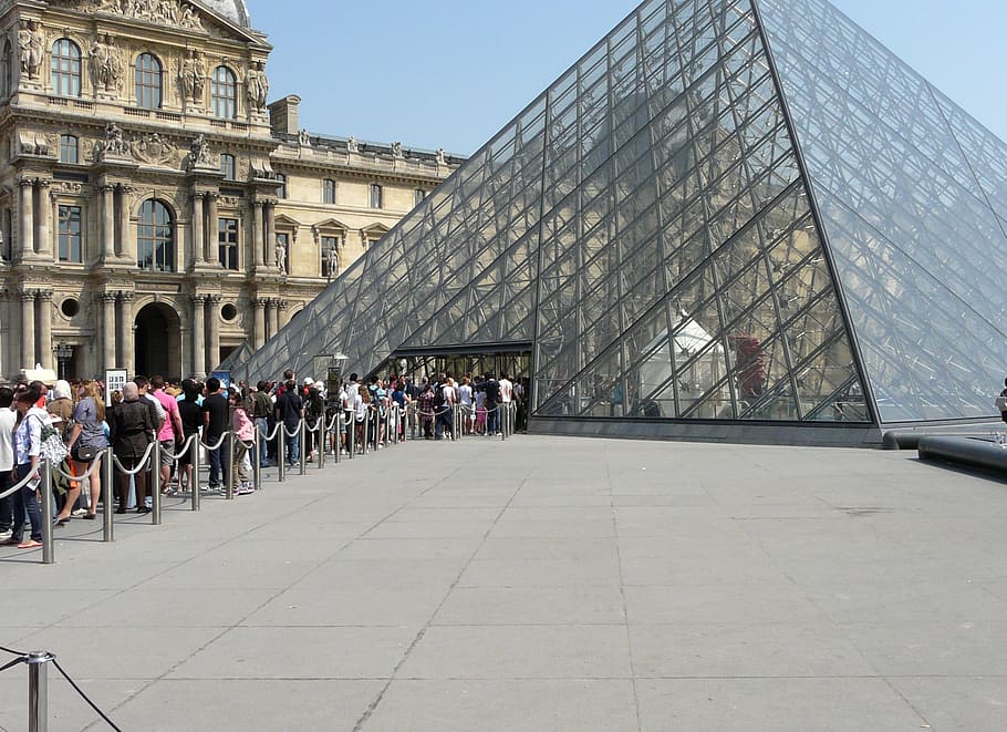 louvre, museum, paris, france, glass pyramid, architecture, building exterior, built structure, crowd, large group of people