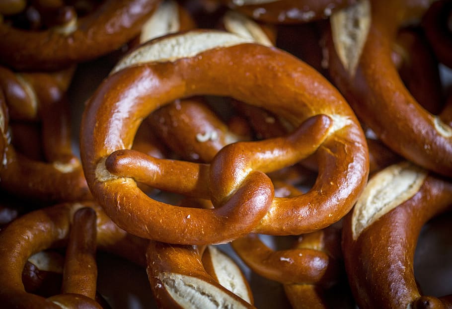 pretzel, bavarian snack, bavaria, snack, bavarian, vespers, munich, folk festival, tradition, enjoy