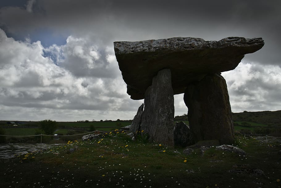 dolmen, ireland, burren, pierre, clare, limestone, prehistoric, cloud - sky, sky, architecture