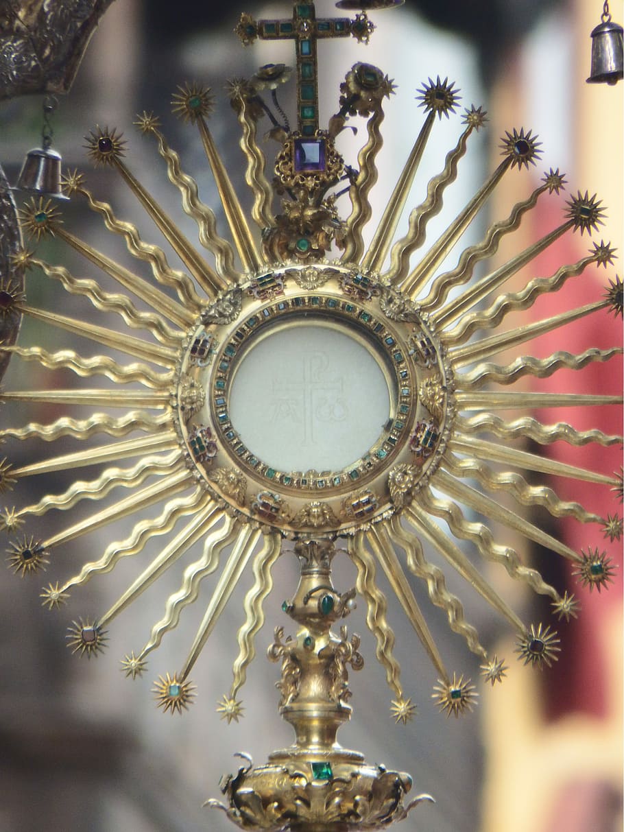 eucharist, monstrance, host, communion, decoration, religion, architecture, belief, low angle view, hanging