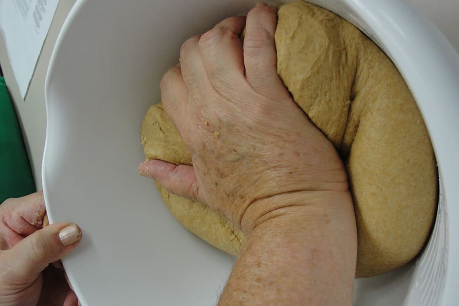 Pan, amasar, masa, hornear, hecho en casa, hecho a mano, preparación, cocina, comida, mano humana