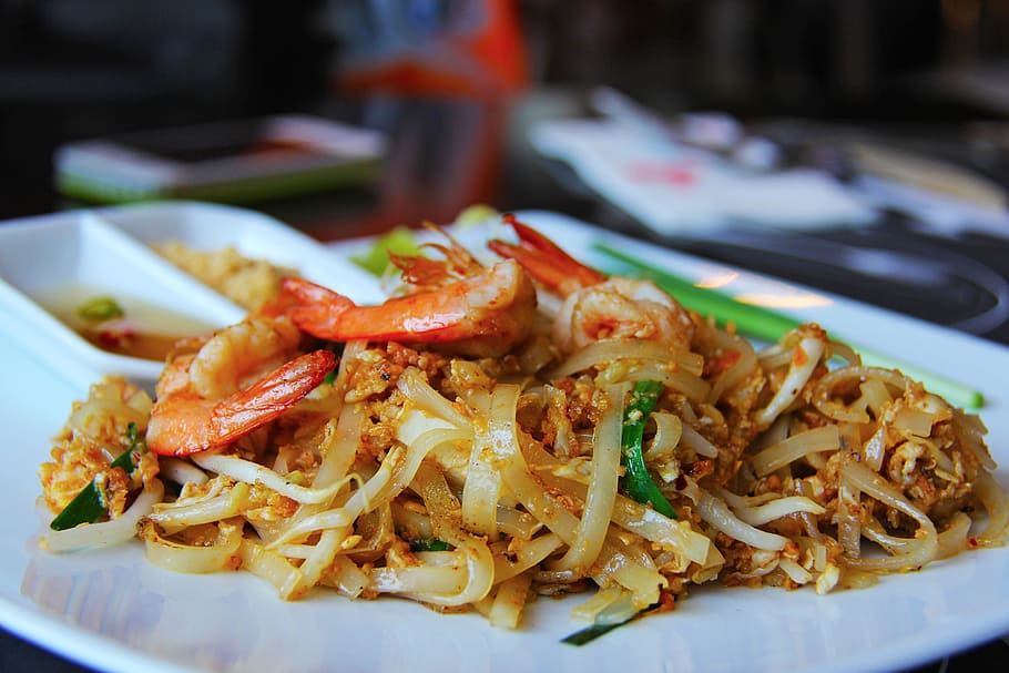hidangan mie, pad thai, lapar, mie, lezat, udang, bangkok, thailand, hidangan laut, kota