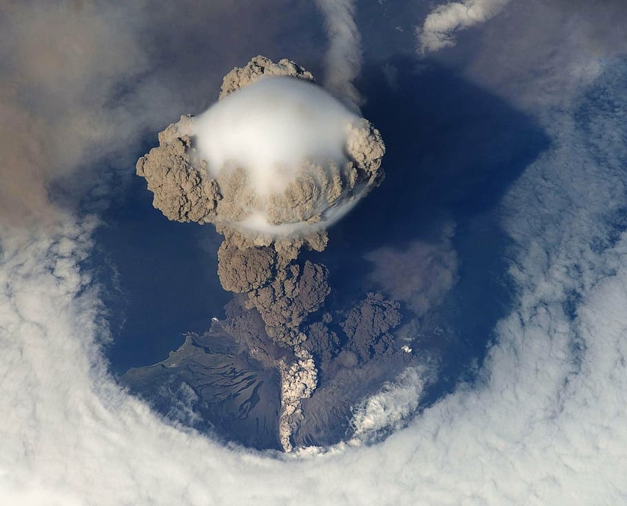 top, view, gray, brown, volcano, volcanic eruption, eruption, volcanism, sarychev, 2009