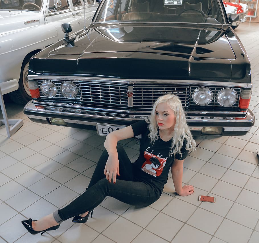old cars, racing, retro-car, blonde at the car, old, posing girl, speed, classic, transport, car