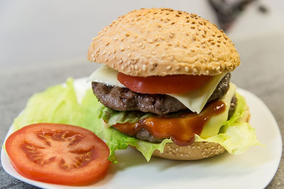 hamburger, sliced, tomato, vegetable, white, ceramic, plate, food, minced meat, burger