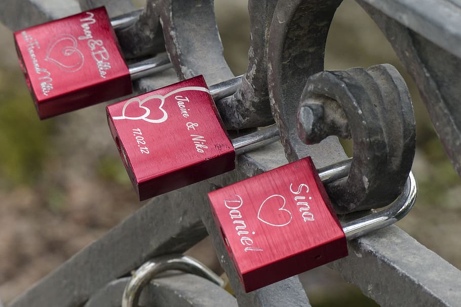 gantung, merah, kunci, ukiran, hubungan, cinta, gravure, logam, pagar jembatan, jembatan besi