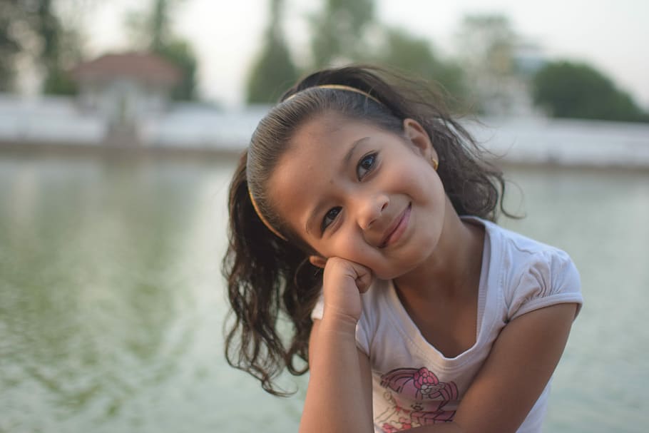 girl, sitting, body, water, day dreaming, child, portrait, happiness, nature, fun