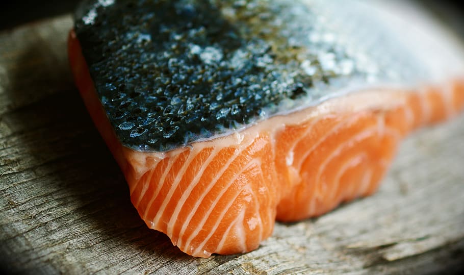 sliced fish, salmon, fish, seafood, silver skin, food, healthy, frisch, nutrition, eat