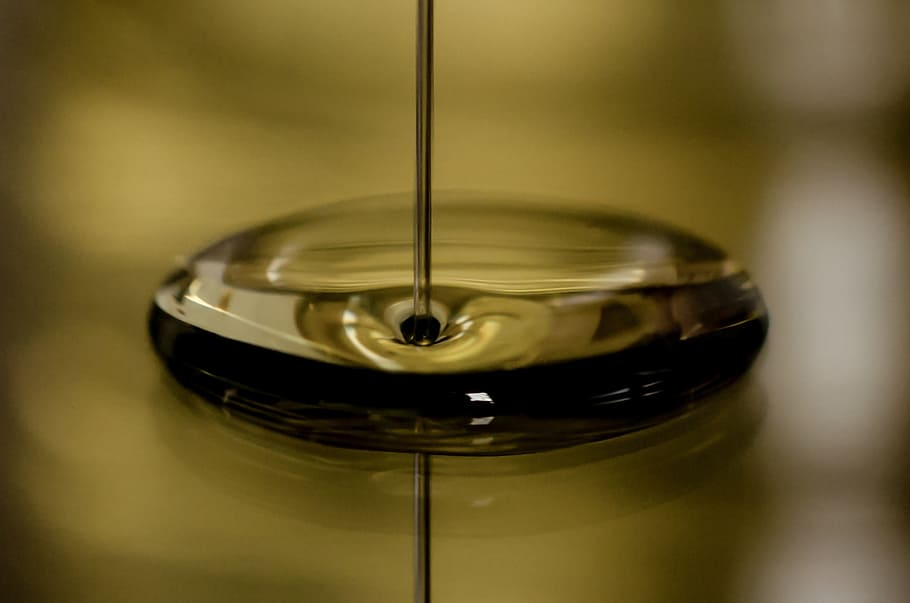 water dew, oil, gasoline, automotive, reflection, shiny, pour, yellow, close-up, food and drink