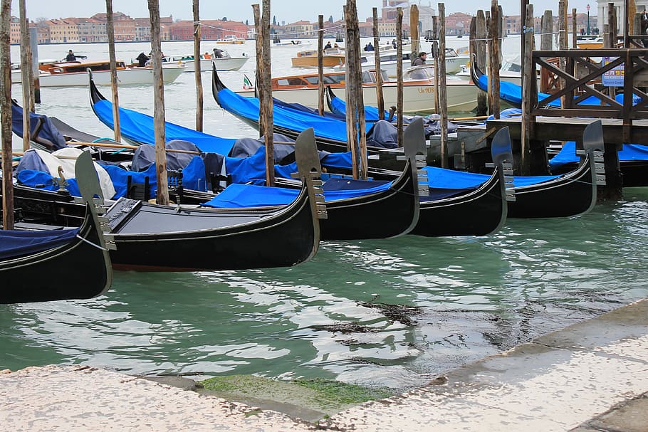 Venice, Gondola, Italy, Gondolas, Sea, channel, architecture, gondoliers, black, water