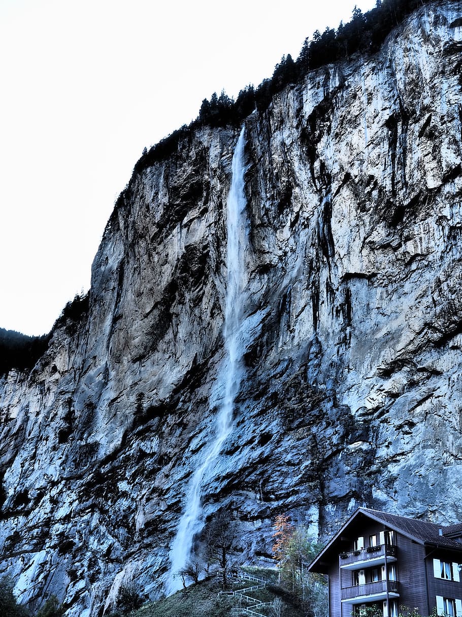 Staubbachfall, cascada, -fall, lauterbrunnen, empinada, empinada pared, pared de roca, vista de ángulo bajo, cielo, sin gente