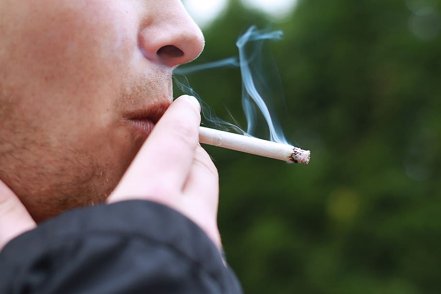 smoking, smoke, cigarette, man, lung cancer, smoking ban, benefit from, highly addictive, smoking issues, bad habit