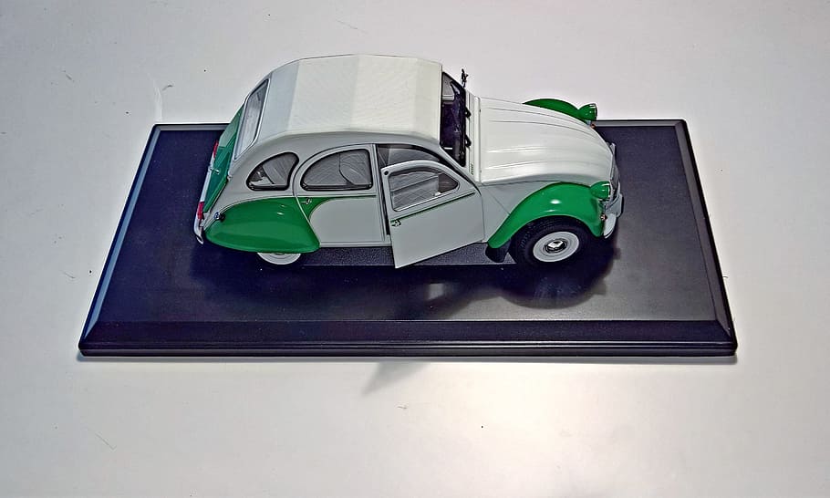 Auto, Model Car, Citroen, 2 Cv, Duck, dolly, special edition, white with green, cult car, 70th years