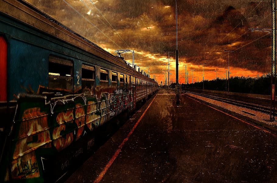 en movimiento, tren, lluvioso, día, apocalipsis, amanecer, final, abandonado, ciudad, poste