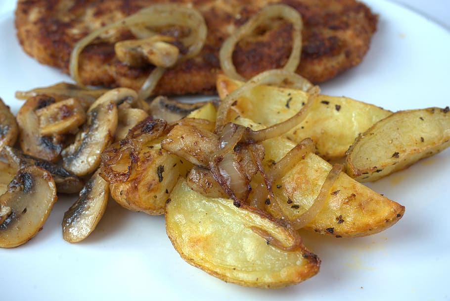 schnitzel, potatoes, onion, cook, fry, fried potatoes, butter, eat, meat, food