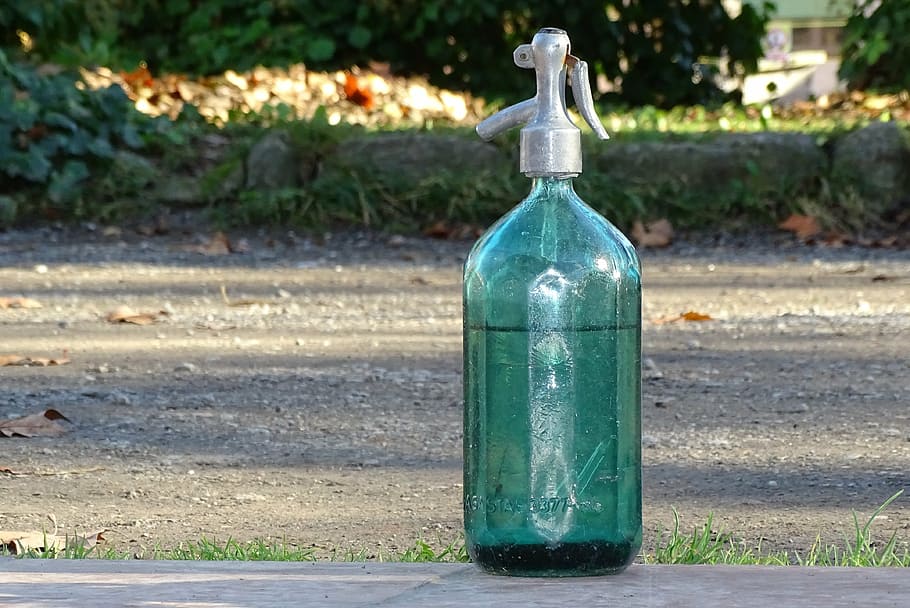 siphon, drink, carbonic, bottle, refreshing, soft drink, soda, focus on foreground, day, nature