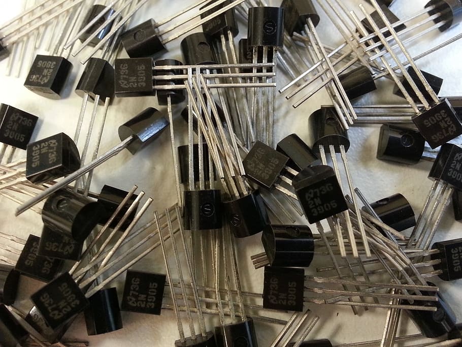 black transistor lot, transistors, transistor, electronic, pin, semiconductors, hardware, voltage, indoors, large group of objects