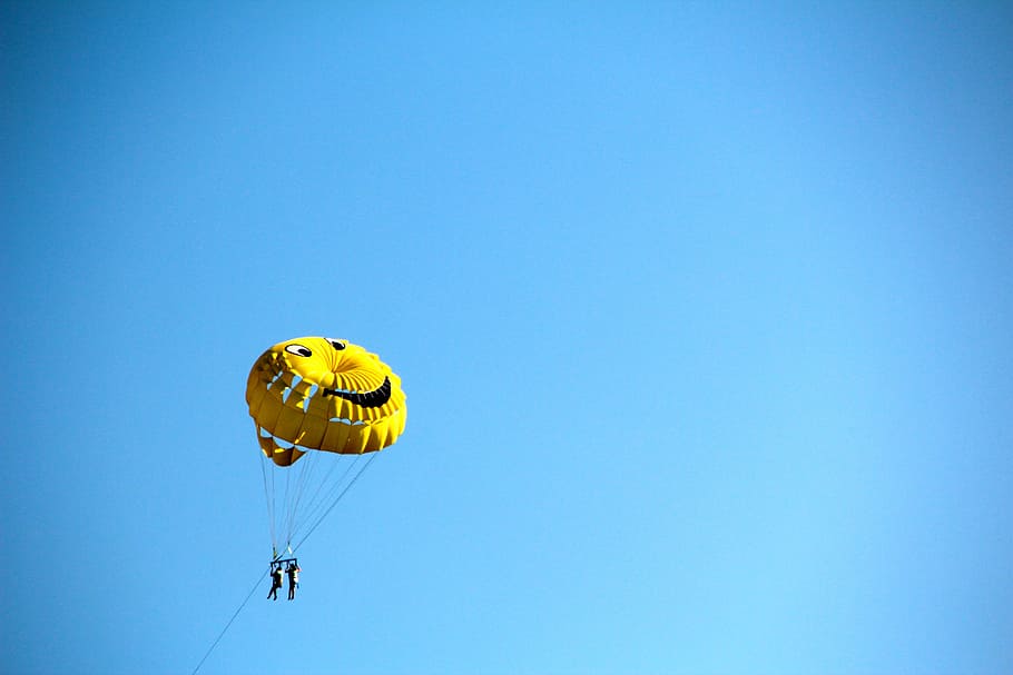 paracaídas, parapente, mosca, copia espacio, cielo, cielo despejado, azul, naturaleza, deportes extremos, día