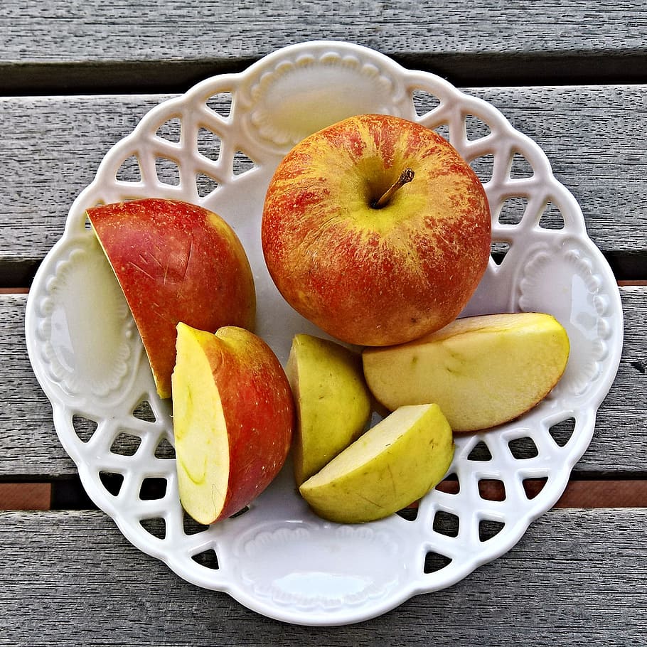 Apple, Fruit, Cut, Eat, Nibble, apple pieces, sweet, tart, juicy, healthy
