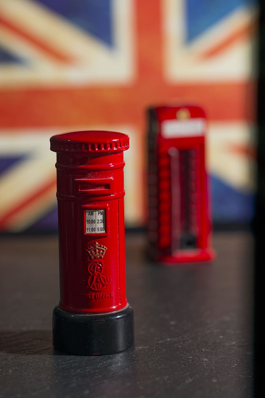 flag, united kingdom, england, great britain, london, british, mailbox, mailbox post, cabin, phone