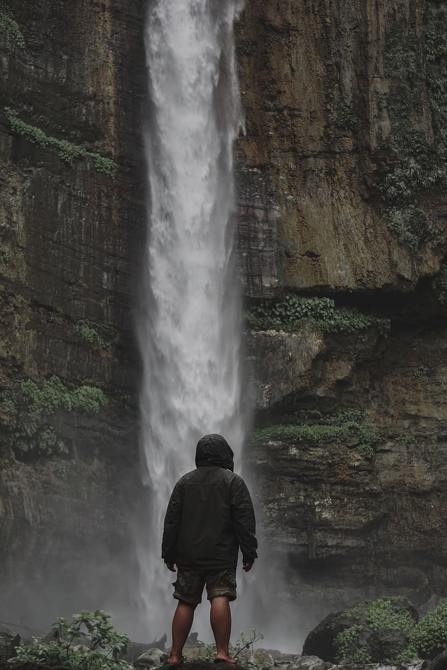 indonesian, waterfall, fog, water, rear view, real people, scenics - nature, long exposure, lifestyles, leisure activity