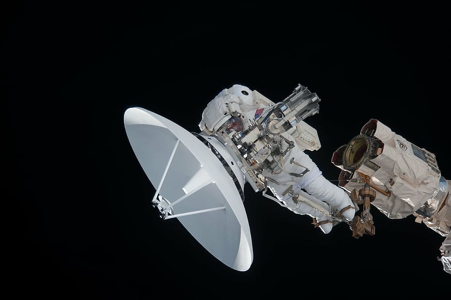 antenna, satellite dish, parabolic mirrors, received on, nasa, astronaut, garrett reisman, canadarm2, space, space travel