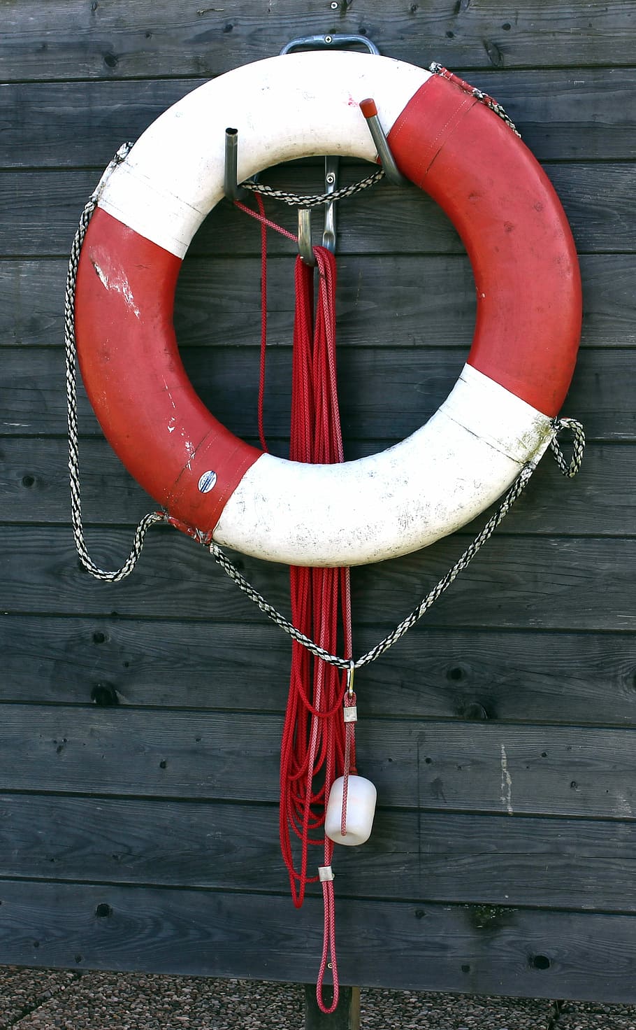 Lifebelt, Rescue, Emergency, red, water rescue, non swimmers, security, lifebuoys, rope, hanging