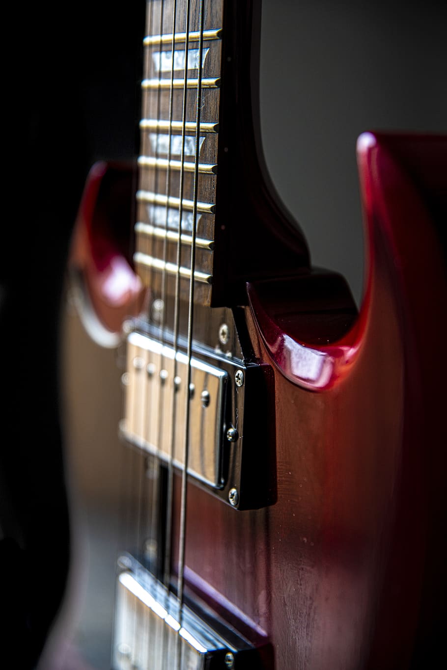 close up, guitar, head, handle, strings, instrument, musician, music, electrically, play