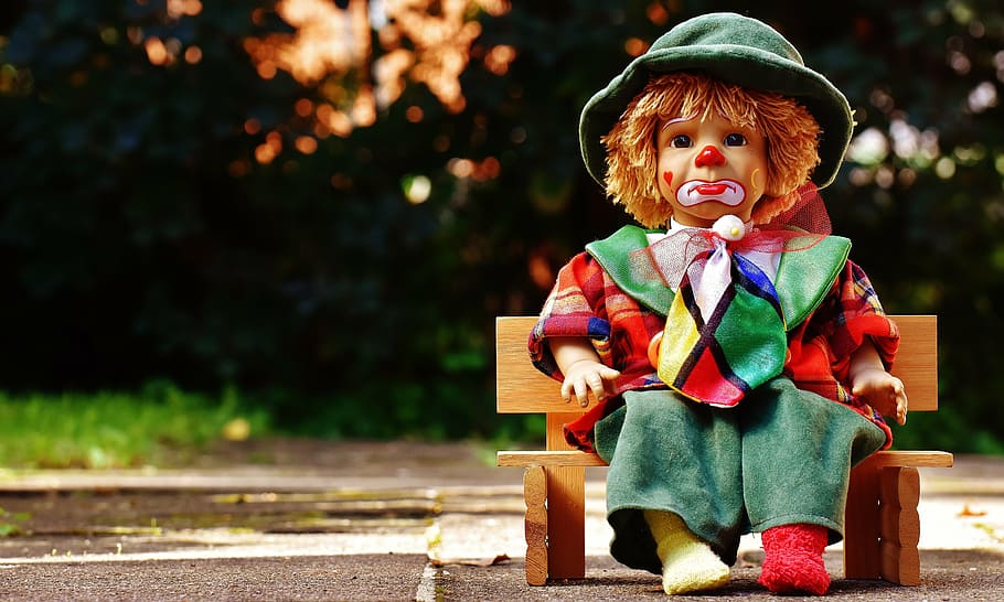 doll, clown, sad, bank, sit, colorful, sweet, funny, toys, children