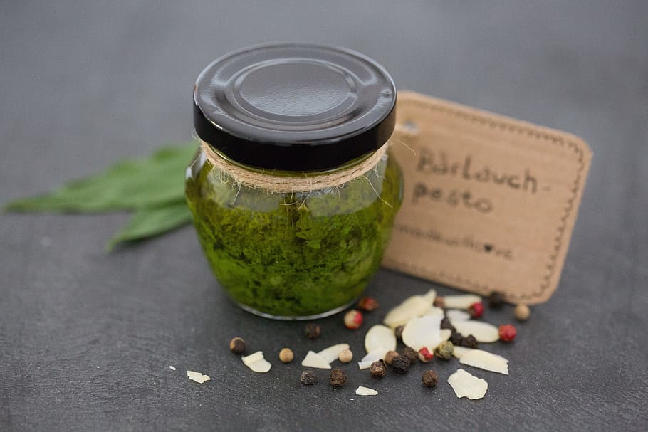 clear, glass jar, lid, Pesto, Bear'S Garlic, Herbs, Homemade, wild vegetables, oil, garlic leaves